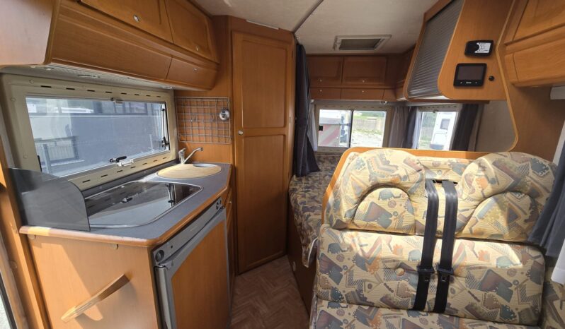 Adria Mobil Adriatik 2002 completo