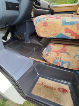 Mercedes Levoyageur de 1999 completo