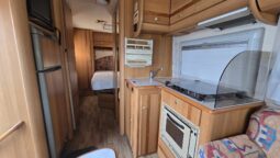 Mercedes Levoyageur de 1999 completo