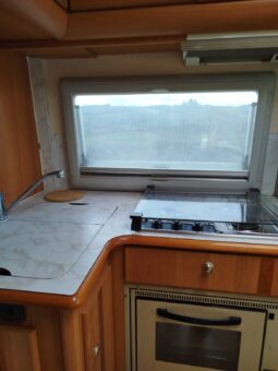 Mercedes Levoyageur de 1999 completo