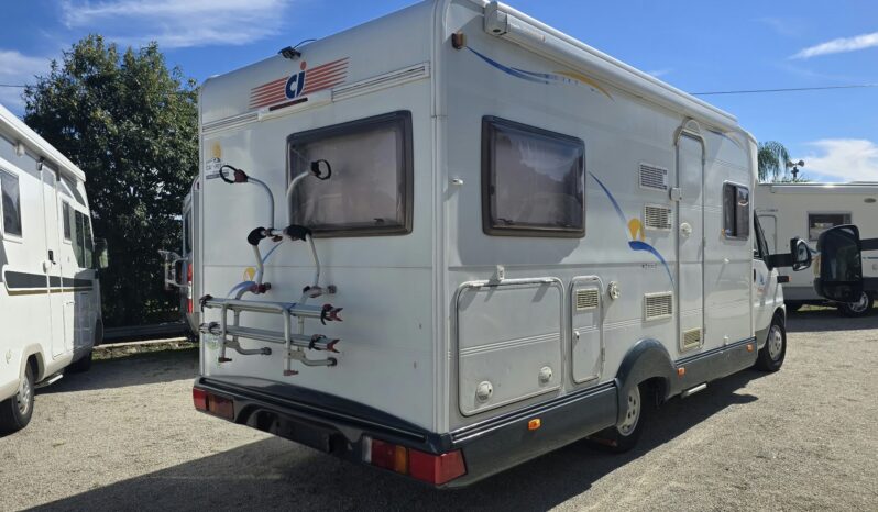 Fiat/CI Riviera de 2003 completo
