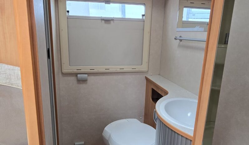 Adria Mobil Adriatik 2008 completo